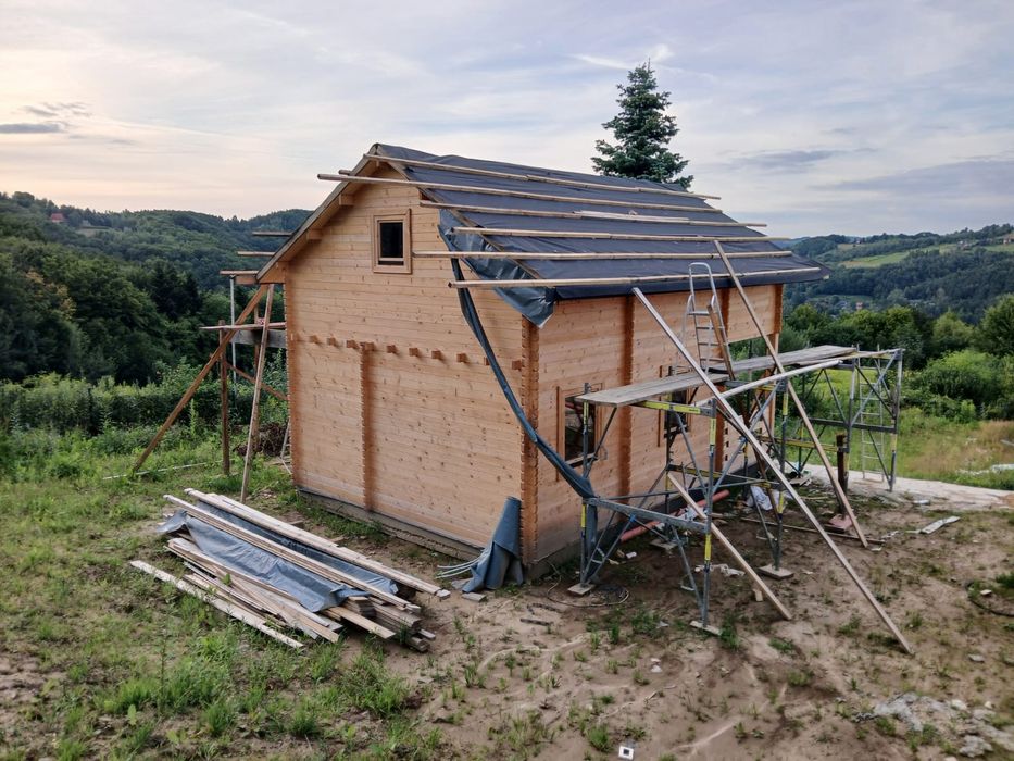 Domek nad jeziorem Rożnowskim z działką widokową