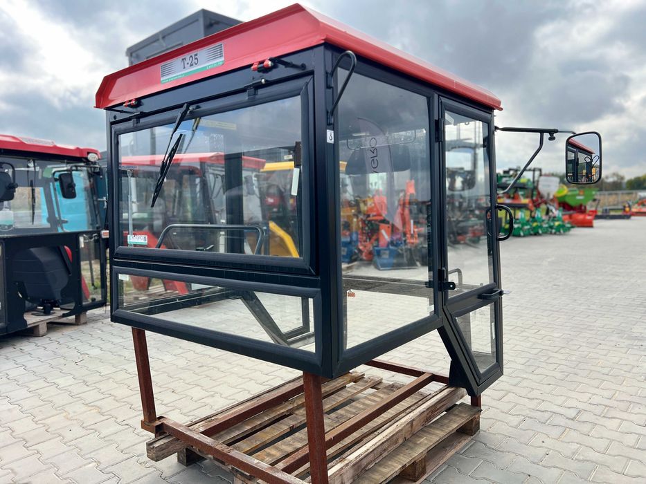 Kabina Ursus Kabina ciągnikowa z błotnikami/ kabina bez błotników C330 C-330 C360 C-360 MF235 MF255 T25 T-25 +wycieraczka / Dostawa całe PL --RATY--