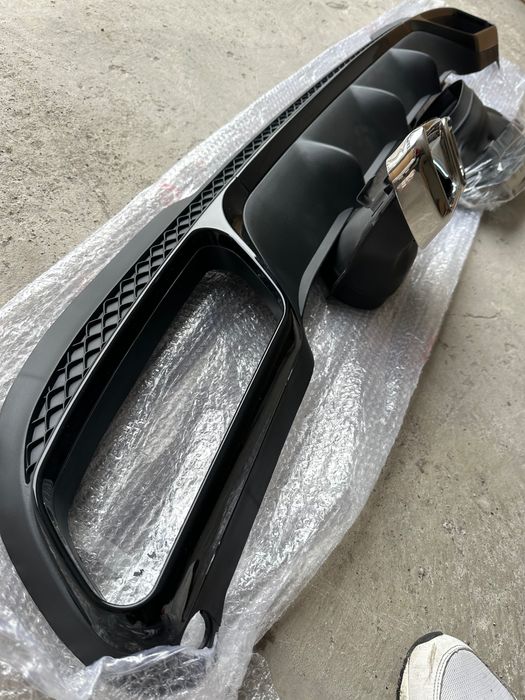 Диффузор на задний бампер Mercedes W212 AMG накладка на бампер