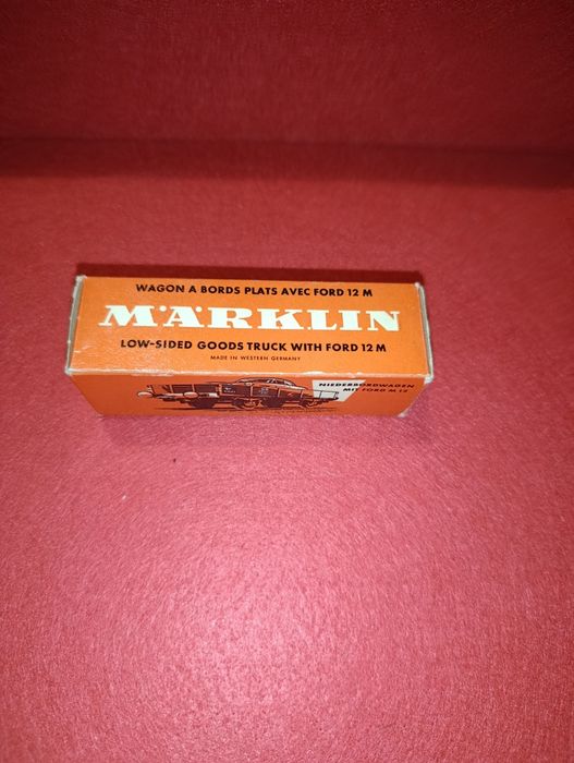 Marklin 4504 Vagão Mercadorias com Ford Taunus 12M