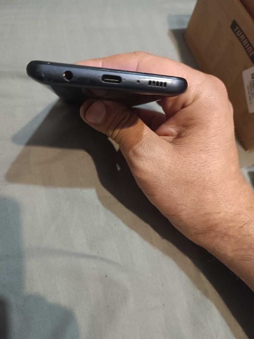 Телефон samsung A21S 3/32 в хорошем состоянии