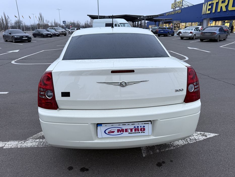 Chrysler (2242) 300 (ВНЕСОК від 30%) Авторинок МЕТРО Кривий Ріг