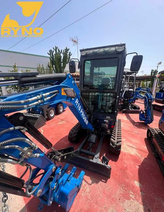 Mini Escavadora RIPPA R18 Cabine Kubota Nova em Campanha