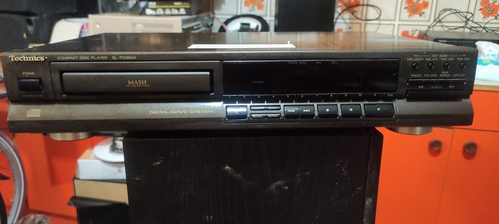 Odtwarzacz CD Technics SL- PG360A