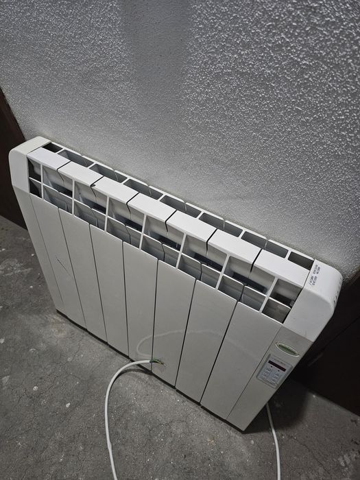 Radiadores Parede Elétricos (2 unidades)