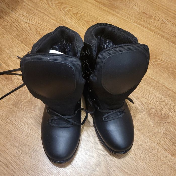 Черевики з високими берцями KROK