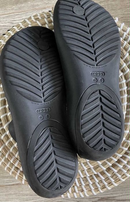Crocs japonki serena embellish flip W8 38/39