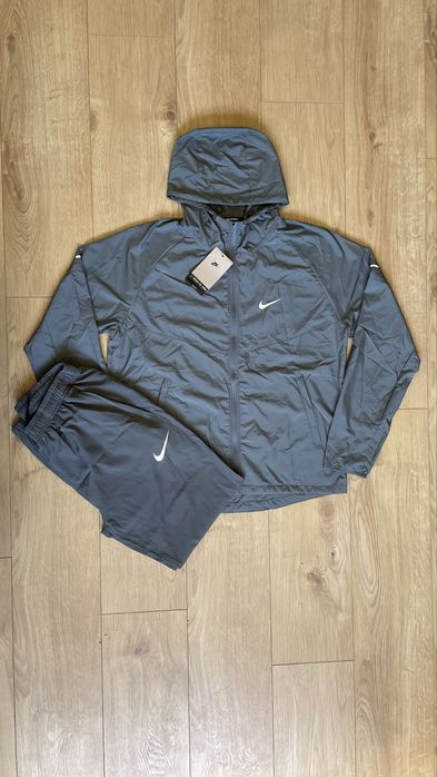 Conjunto Nike Running Miller474184643448023040