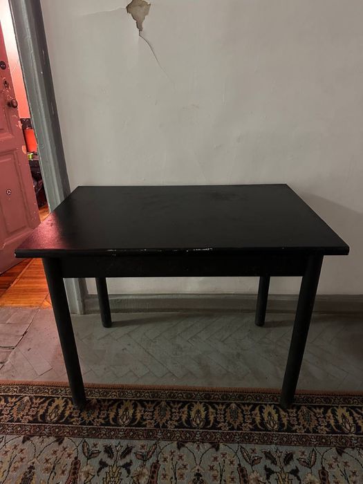 Стол черный покрашенный дерево 100 на 70 см