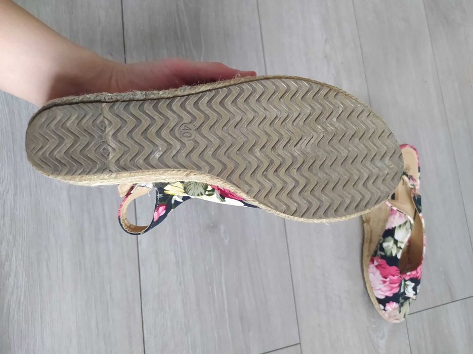 Piękne buty rozm 40