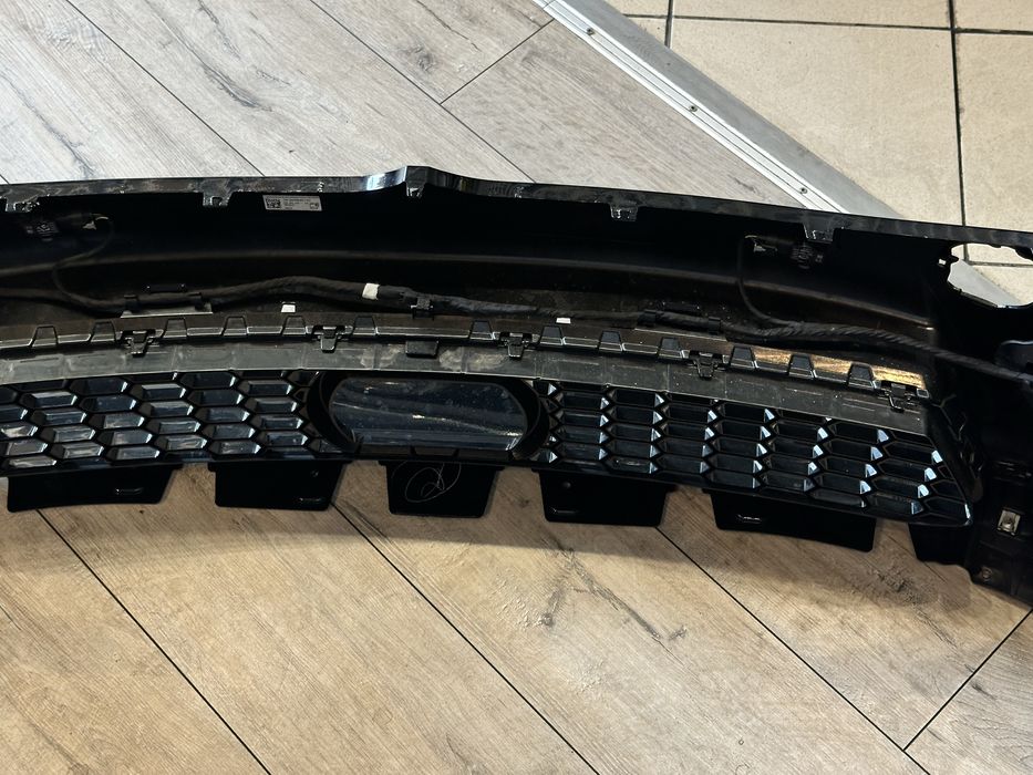 Бампер передній bmw m8