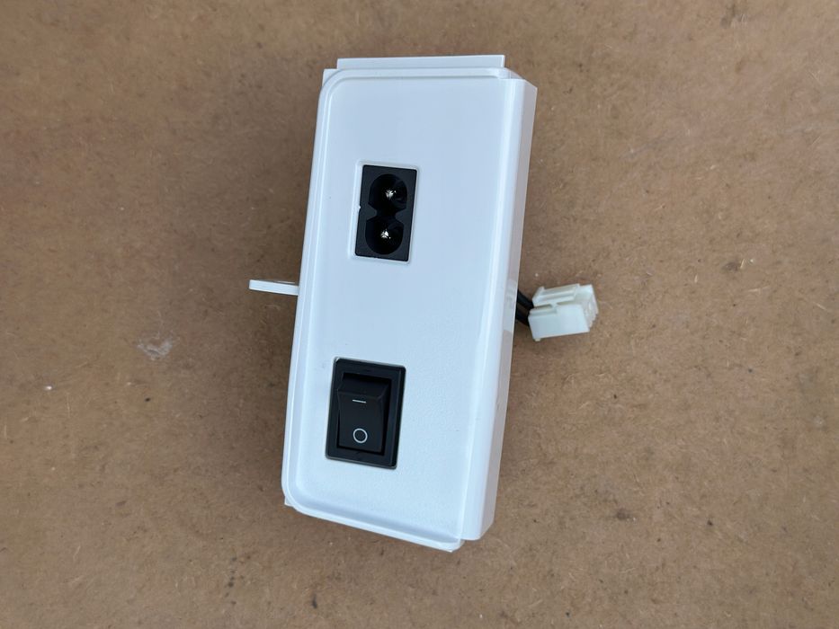 Moduł zasilania z wyłącznikiem - Brother FS100WT