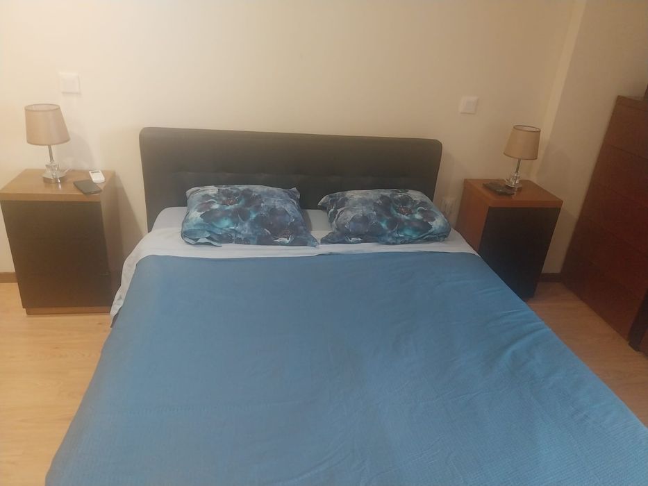 Cama casal como nova
