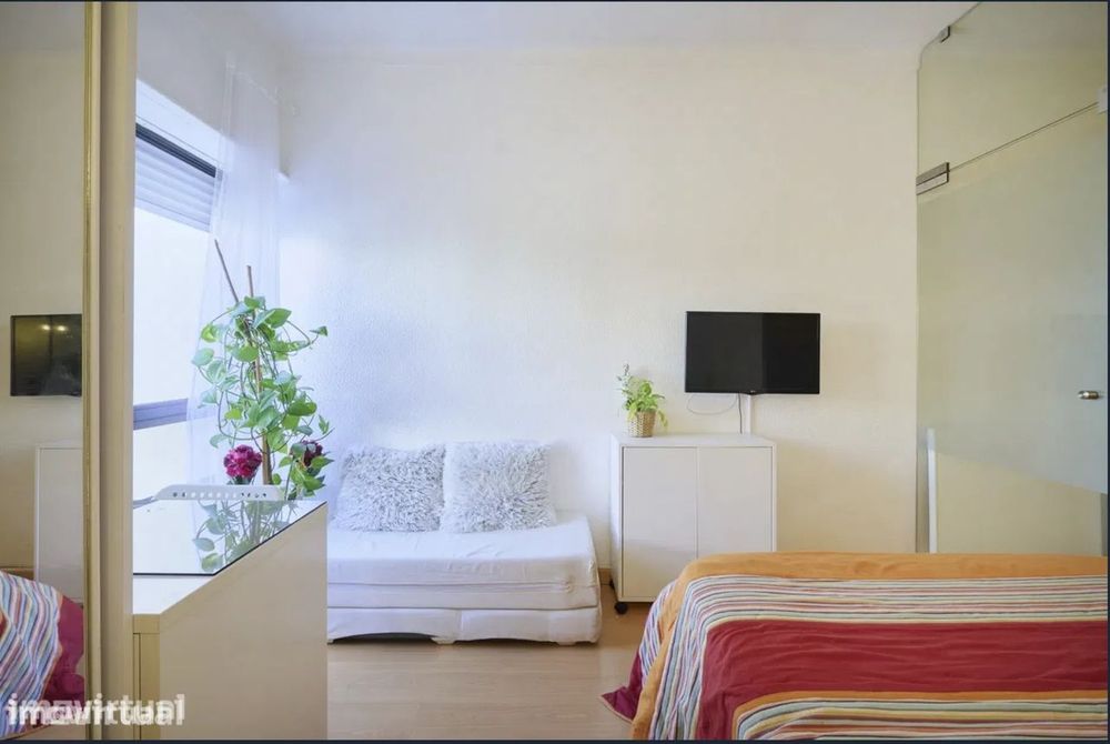Estúdio LOFT na Quinta Grande – Zona Nobre | 5 min do Colombo e Metro