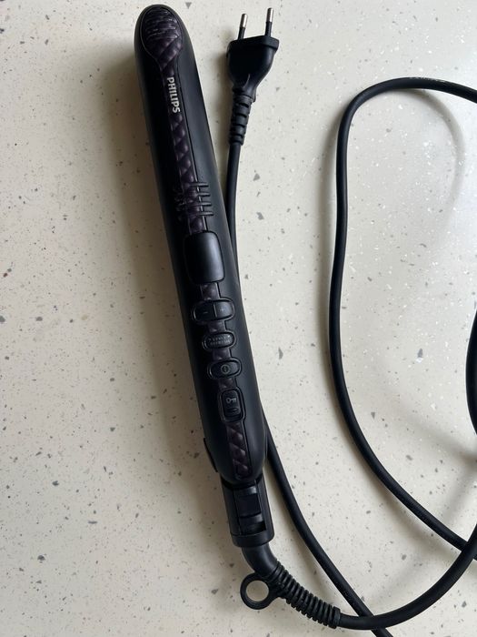 Вирівнювач для волосся Philips