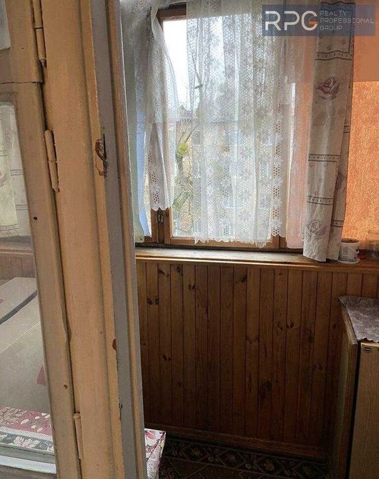 Продається 2-к квартира по вул. Петра Запорожца 11Б рк