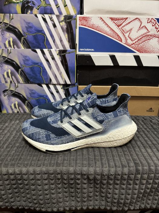Бігові кросівки Adidas Ultraboost 21 Primeblue 48(31см) оригінал