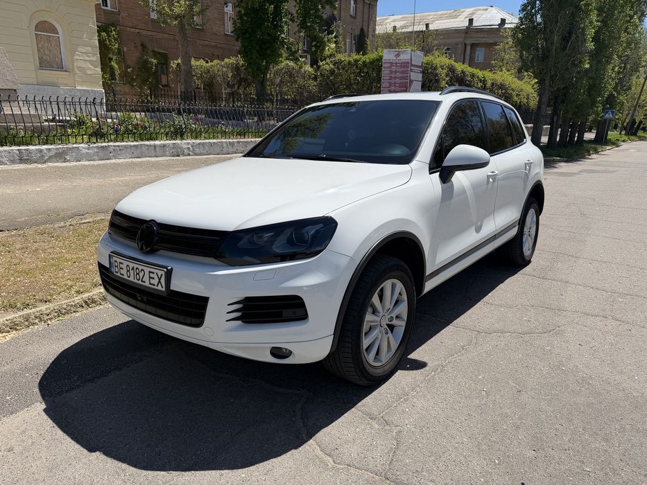 В Продажу автомобіль Volswagen Tuareg