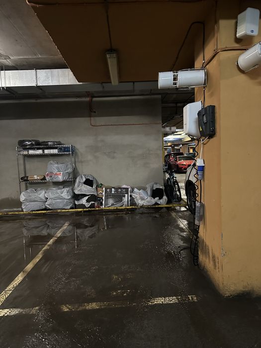 Паркомісце в підземному паркінгу Паркове Місто