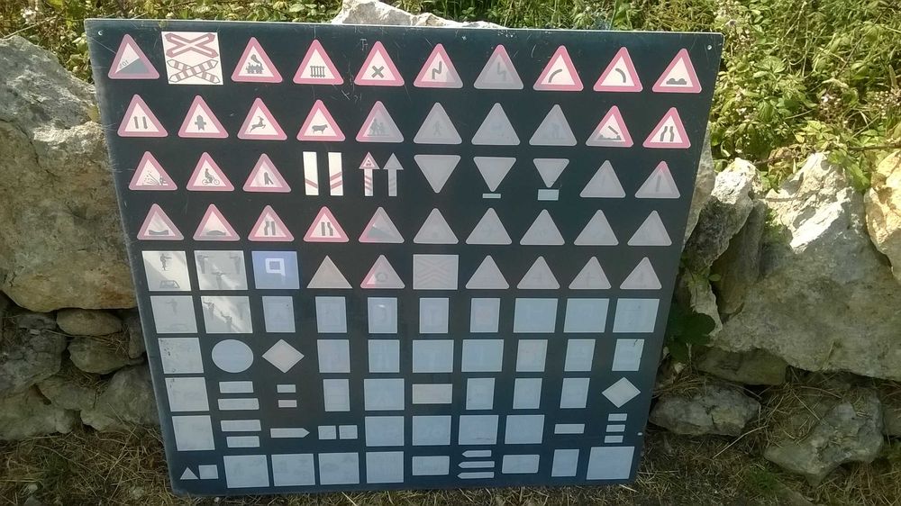 4 Antigos Painéis Escola de Condução Sinais