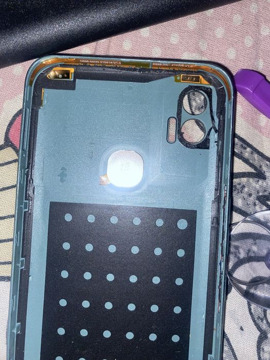 продам телефон на разбор или востановление