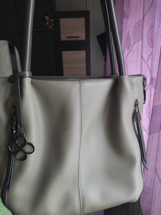 Продам женскую сумку