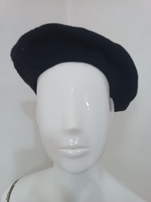 Klasyczny czarny beret damski PRIMARK – Stan Idealny