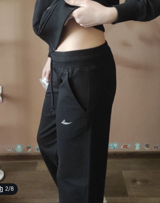 Нові спортивні штани