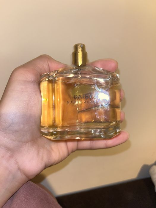 Perfum marc jacobs DAISY