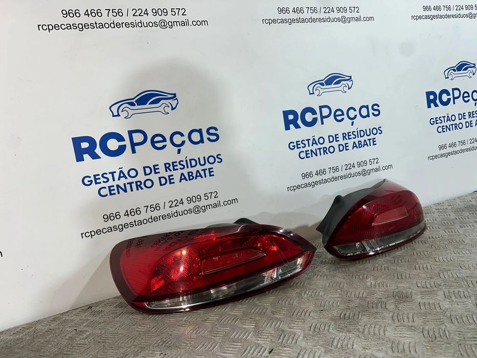 Conjunto Farolins Traseiros Trás Esquerdo Direito Originais VW