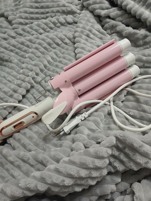 Modelador triplo para cabelo