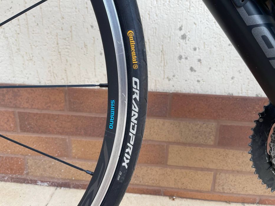 Велосипед шоссейный Cannondale Synapse carbon