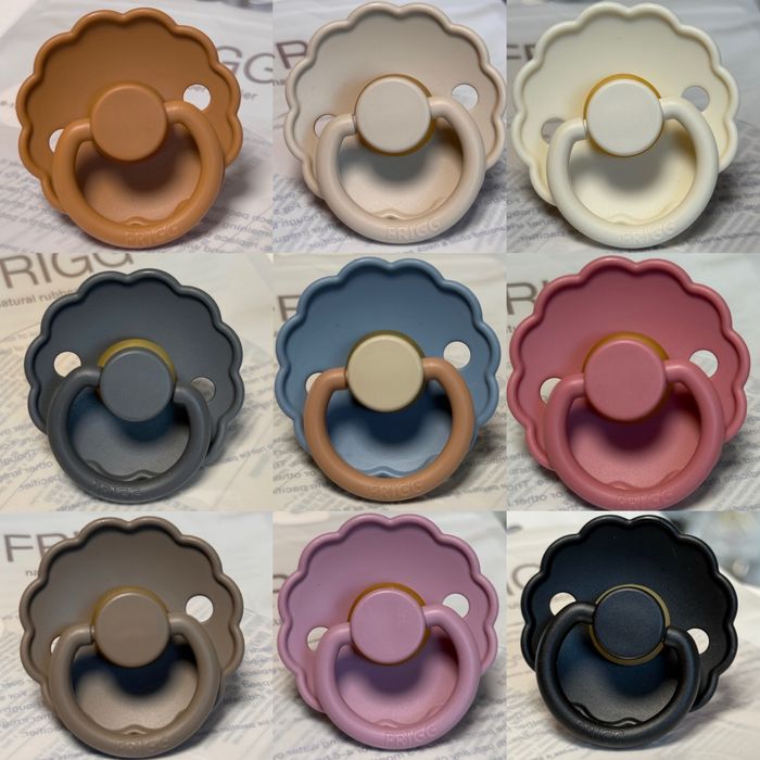 Пустушечки  Frigg silicone / latex, силікон/латекс