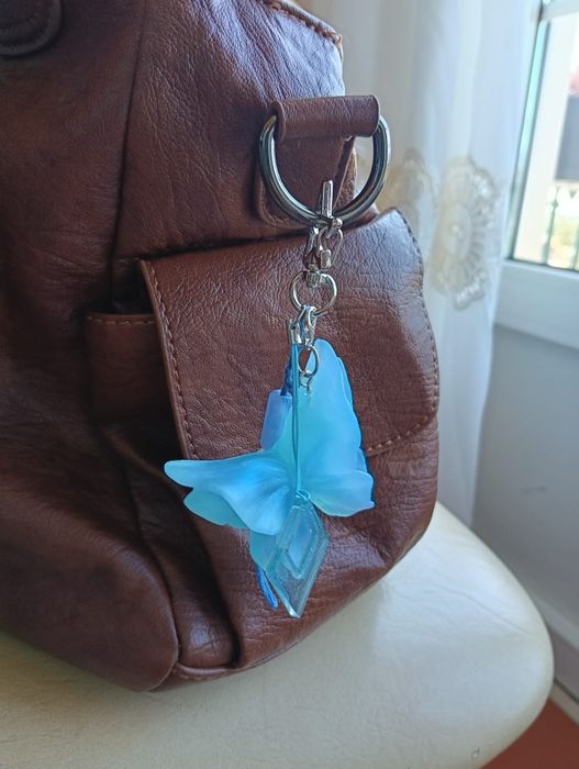 Bag charm artesanal borboleta