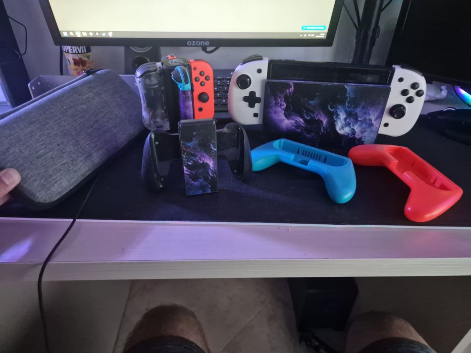 Nintendo Switch desbloqueada + acessórios