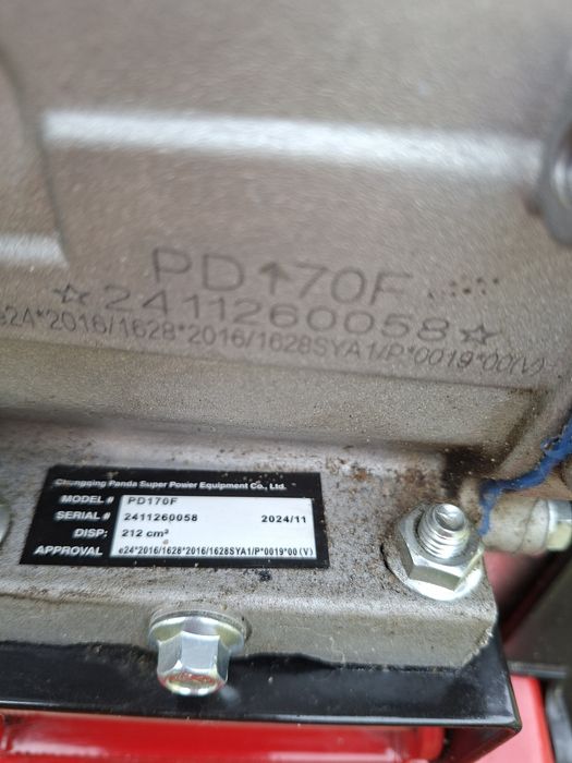 Wertykulator spalinowy Einhell GC-SC 4240P