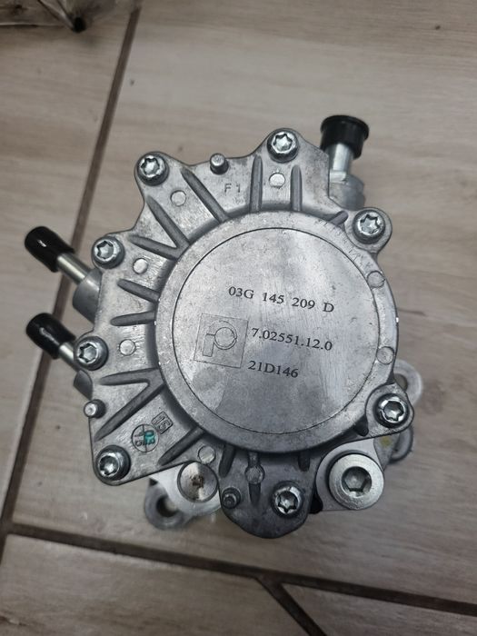 Pompa vacum tandemowa Pierburg