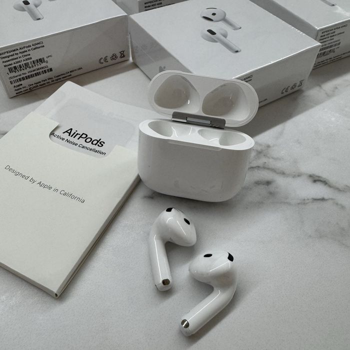 Навушники AirPods 4 / наушники