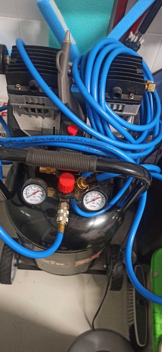 Compressor vertical 50L silencioso