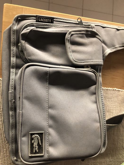 Mala de tiracolo LACOSTE com varios bolsos