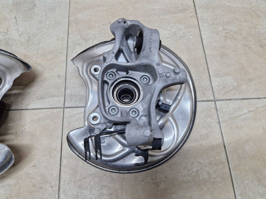 Цапфа со ступицей задняя Audi A4 B9 2017 2018 2019 2020 2021 2022 2023