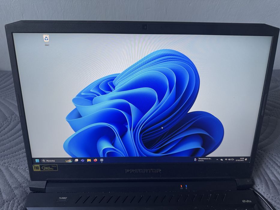Laptop Acer Predator Helios 300 i7 10750h 240hz rtx 2070