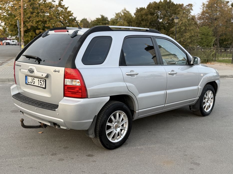 Продам Kia Sportage 4x4