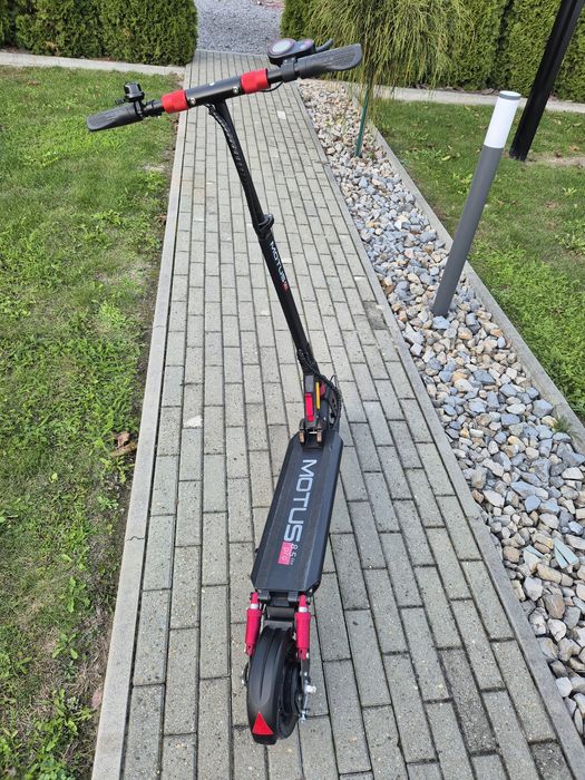 Hulajnoga elektryczna Motus Pro 8.5 Lite