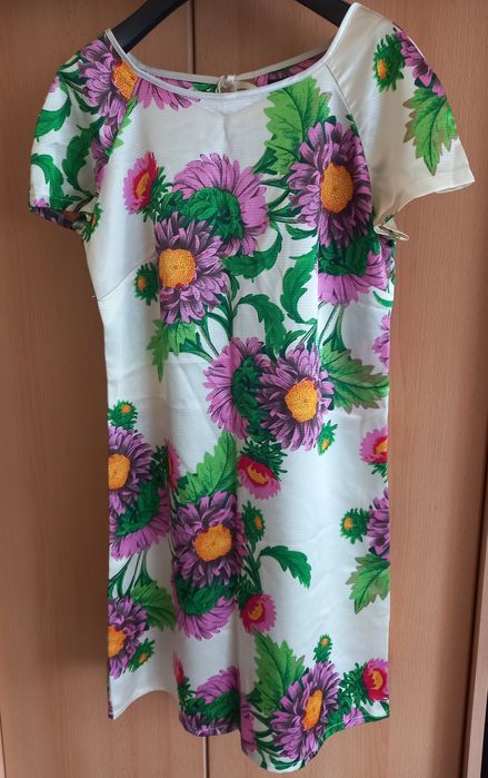 Nową sukienka roz.38