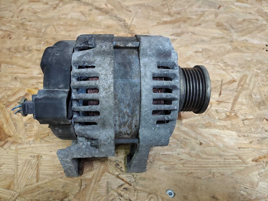 Alternator Opel Astra J 1,6 benzyna Opel Insignia A 1,6 benzyna Oryginał 13500577 Sprawny