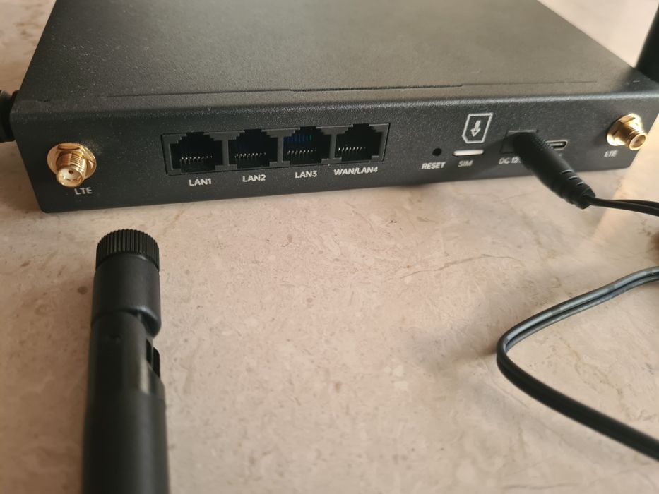 4G LTE WIFI-6 AX300 роутер под внешние антенны Plery R608 V2, SIM карт