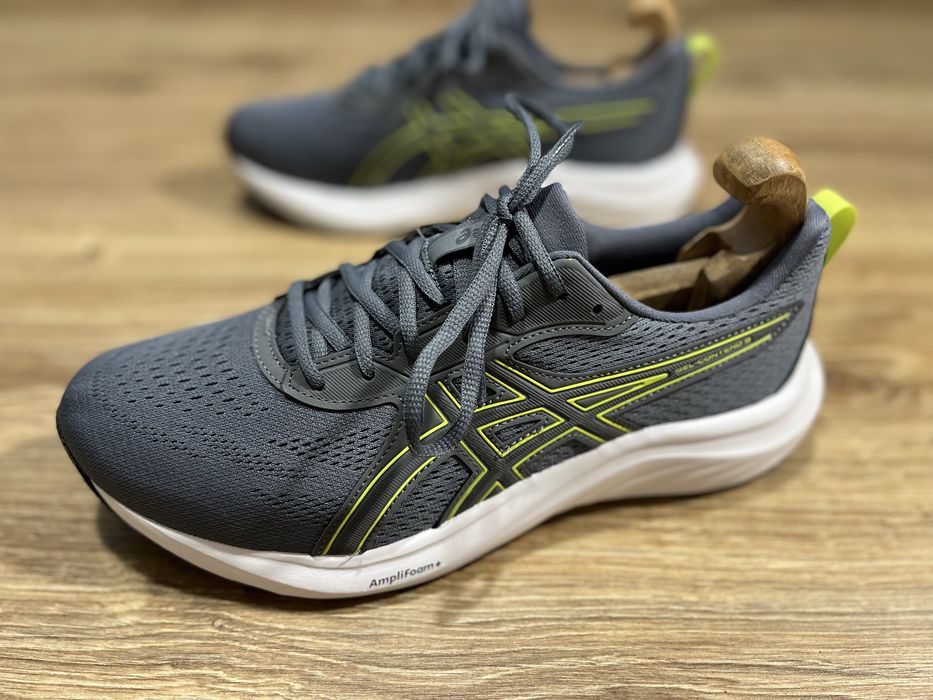 Кросівки asics gel contend 9 Нові.  Розмір 42,5(27 см.)