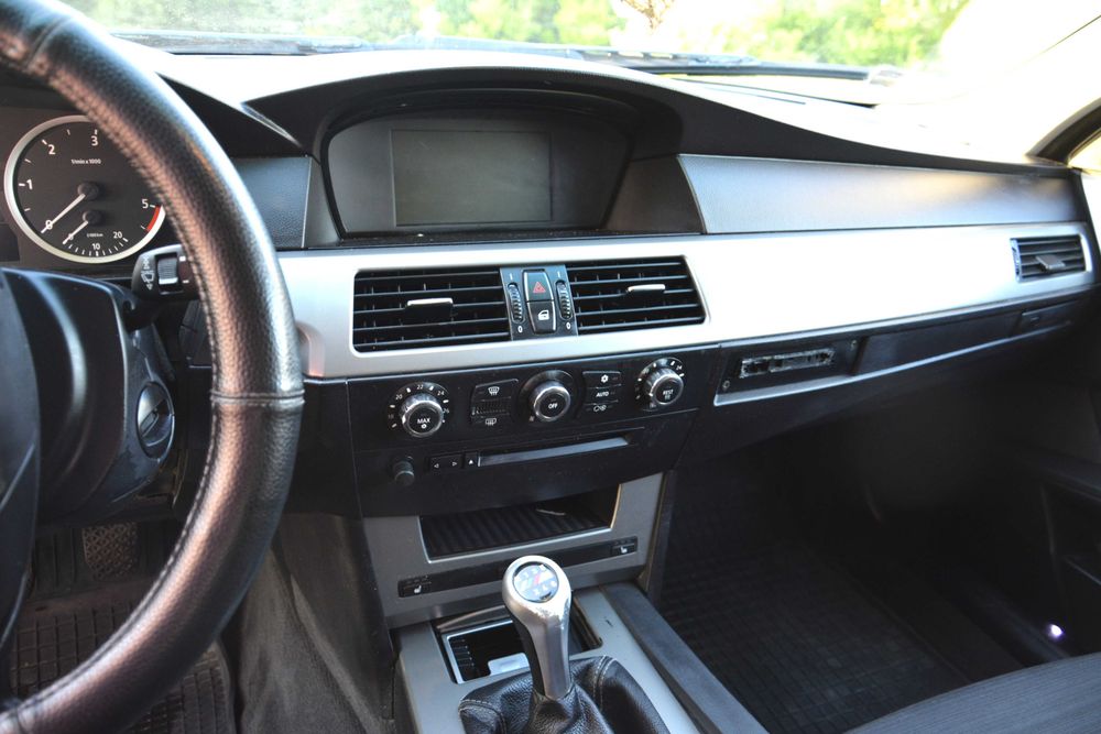 BMW E60 520D/ 200KM.