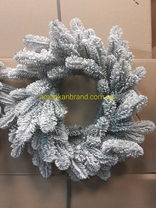 Вінок литий хвойний штучний різдвяний новорічний